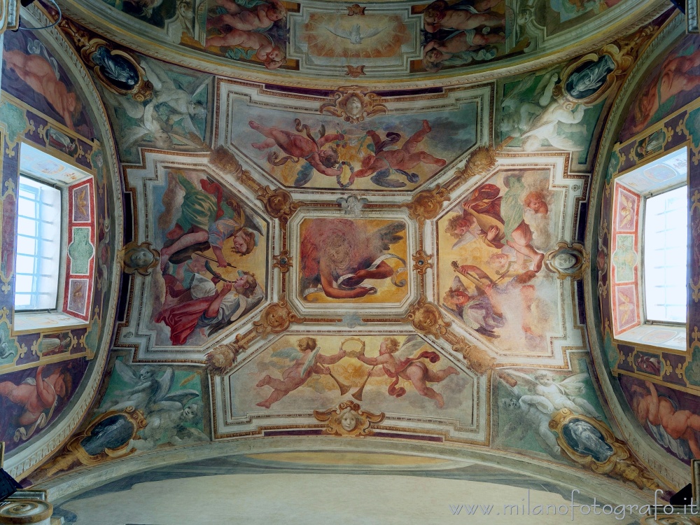 Sesto San Giovanni (Milano) - Soffitto dell'Abside dell'Oratorio di Santa Margherita in Villa Torretta
